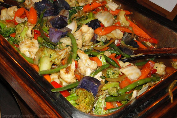 Stir-fry at the Hyatt Luau buffet